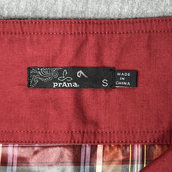 PrAna Quincy Grey Tweed Wool Buckled Wrap Skirt | Red| | Size Small - Picture 7 of 14